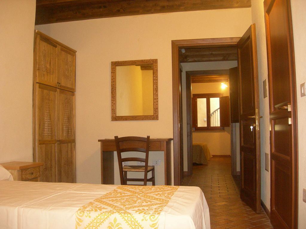 Agriturismo Battaglia Villamassargia Cameră foto
